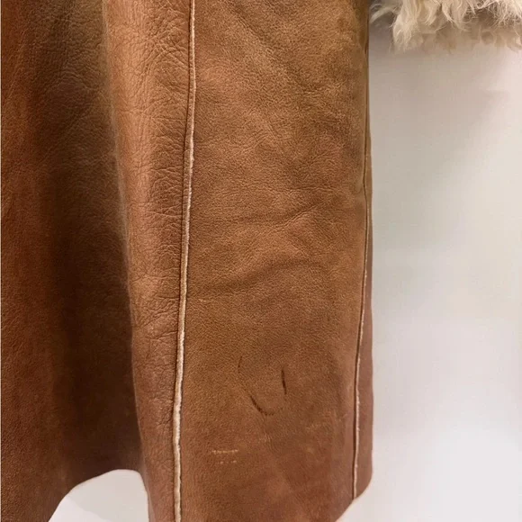 Burberry Sheepskin Penneylane Coat - Picture 9 of 9